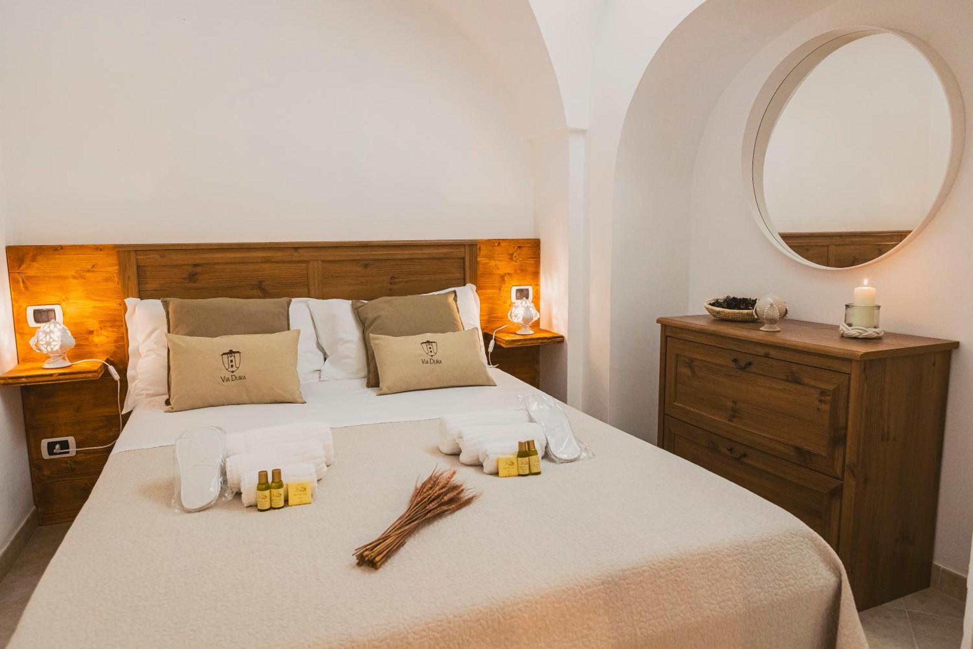 Via Dura - Apulian Sweet House - In Pieno Centro Storico Villa โลโกโรตอนโด ภายนอก รูปภาพ